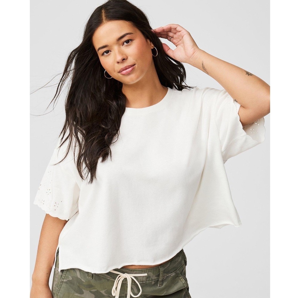 Torrid White Eyelet Sleeve Cropped Sweatshirt Plus Size 3 3X Short Sleeve Tee